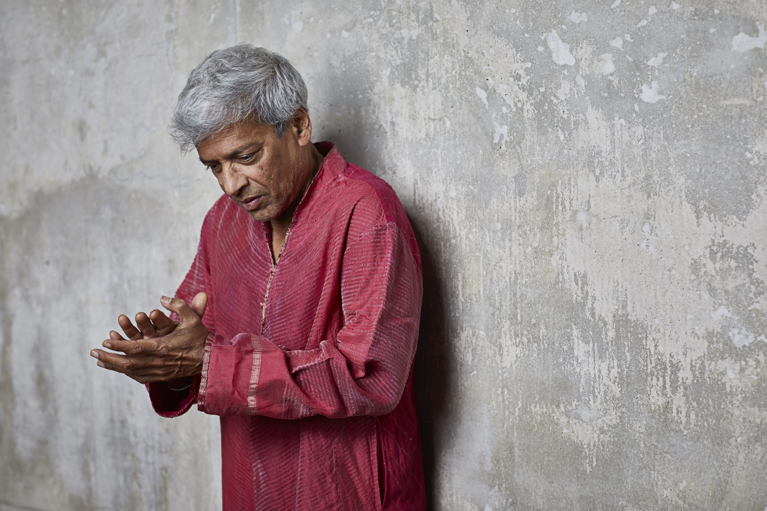 12312312Trilok Gurtu 1_Photo by Boris Breuer
